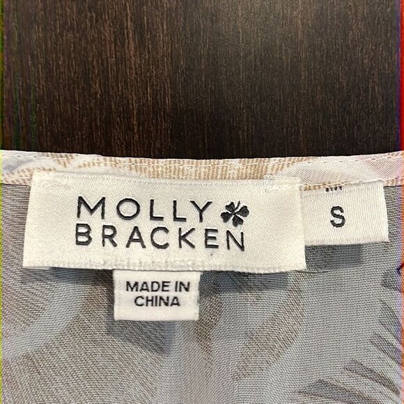 Molly Bracken A-Line Puff Sleeve Dress - Picture 5 of 6